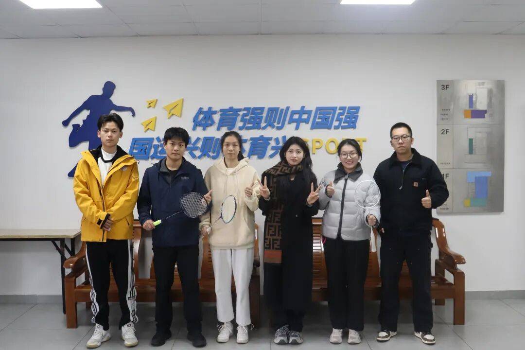 球队球员个人荣誉风采，备受关注纷纷表扬赞扬