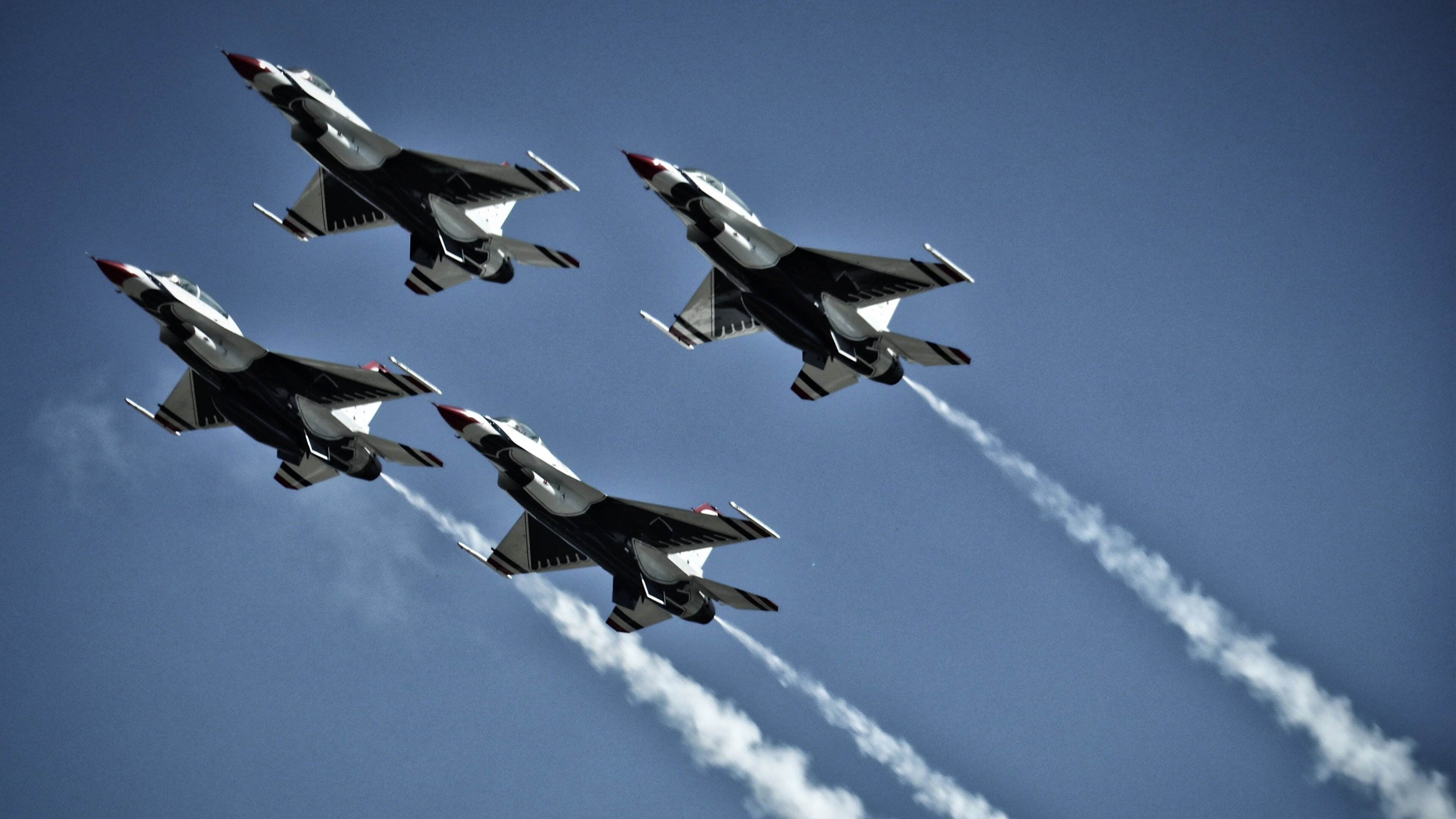 羽坛惊雷，法国黑马绝杀卫冕冠军，郑思维极限救球撼动全场