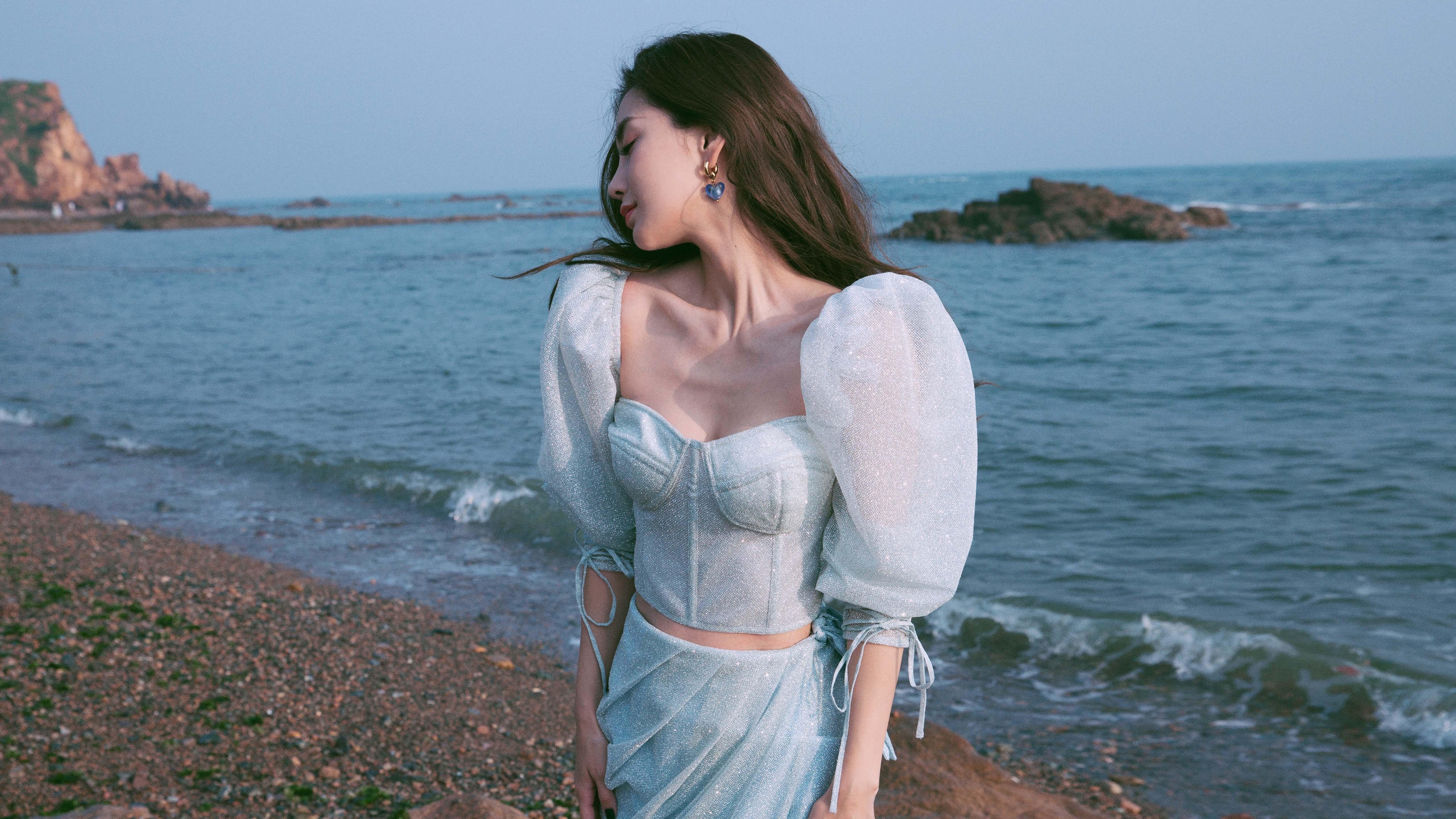 曼城熔岩浇注冰岛，三笘薰的热刀如何切开千年冰川防线