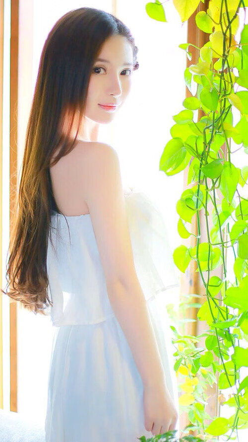 体育风云，篮球翻盘与赛车接管的激情碰撞