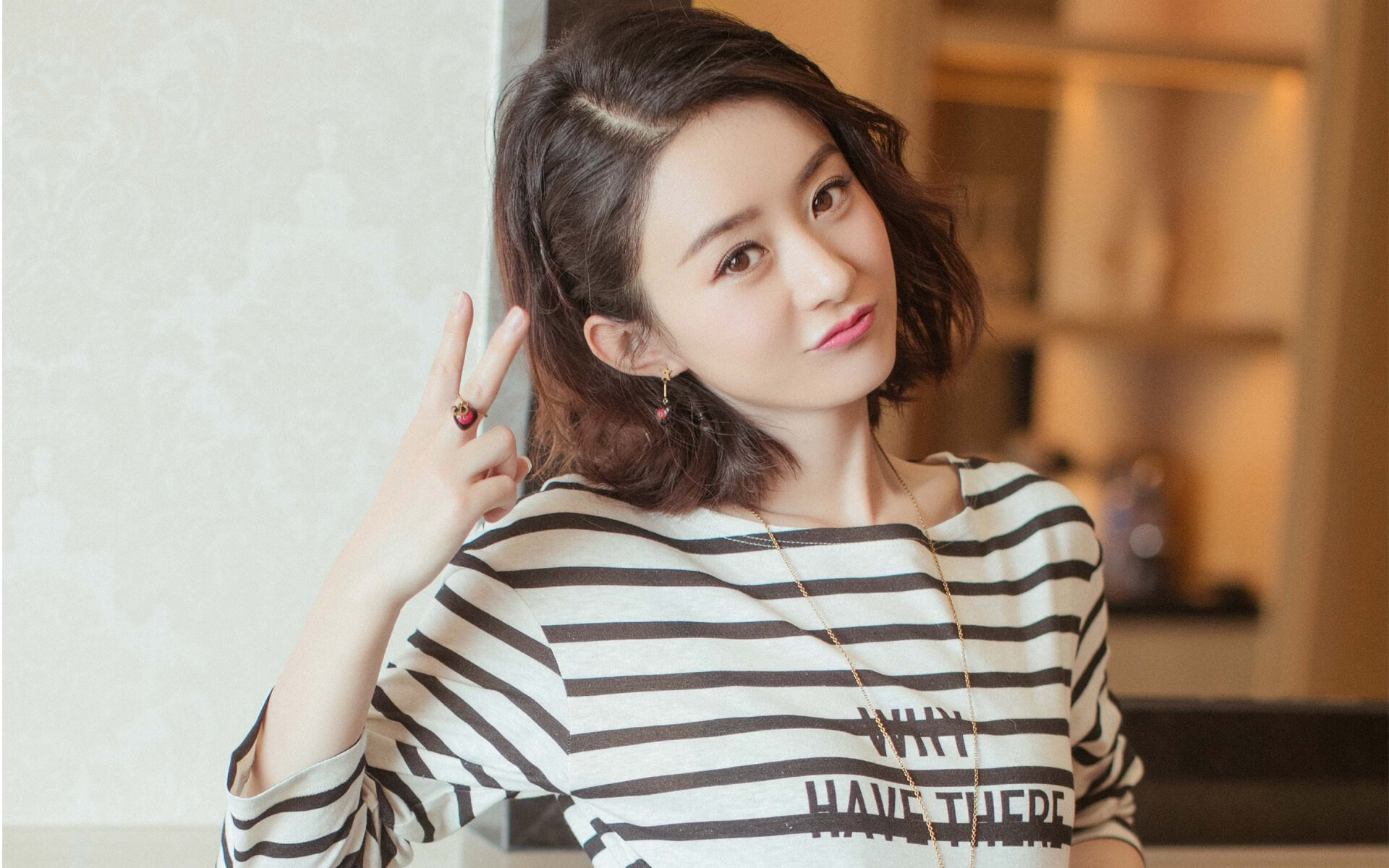 绿茵上的独舞与南美风暴，阿圭罗闪光夜，乌拉圭完胜曼城