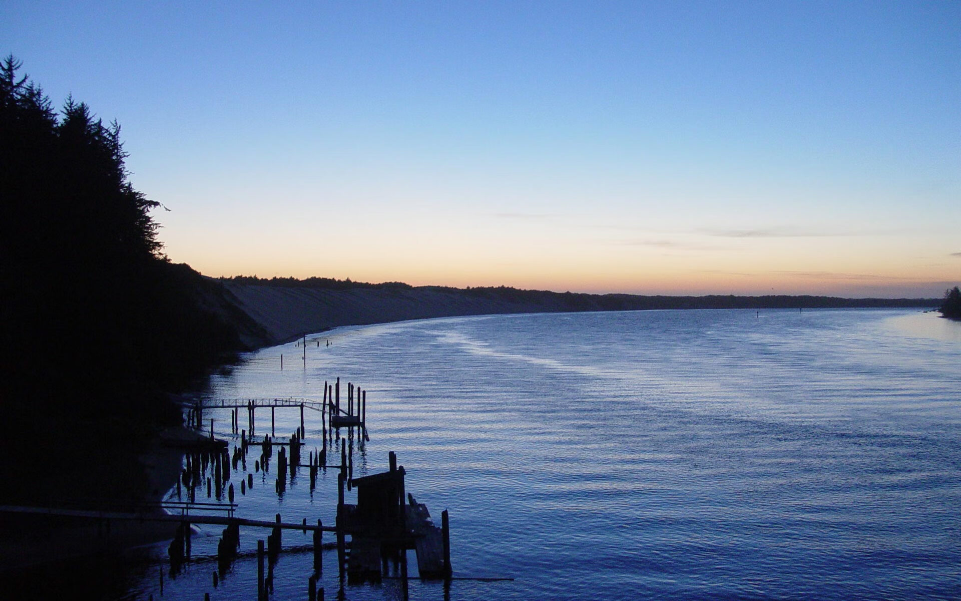 今夜无神，只有国王，哈利伯顿加冕世界之王